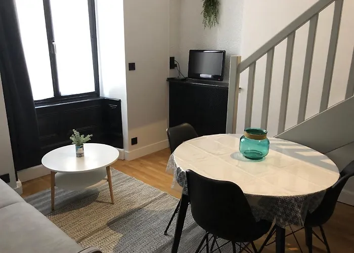 Duplex Cosy Hyper Centre