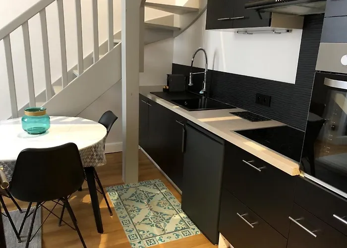 Duplex Cosy Hyper Centre